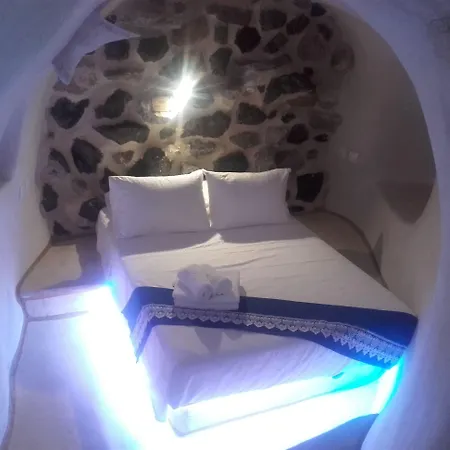 Hotel Aura Caves Santorini Island