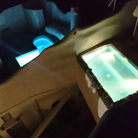 Aura Caves Apartment